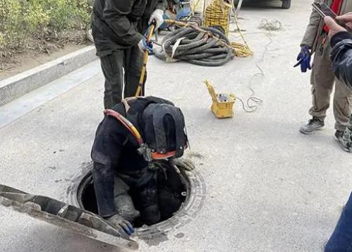 保定莲池区抽化粪池公司分享管道气囊封堵的原理。