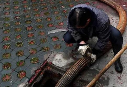 保定莲池区高压清洗管道公司分享下为什么要高压清洗板换